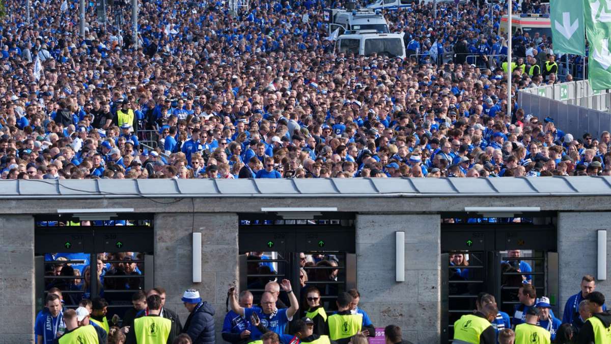VfB gegen Arminia Bielefeld: Vorwürfe nach Pokalfinale – Politik verspricht Aufarbeitung