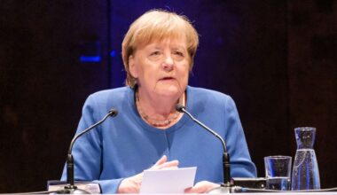 Angela Merkels Lesung in Stuttgart: Sie ist immer noch wie immer - Kultur