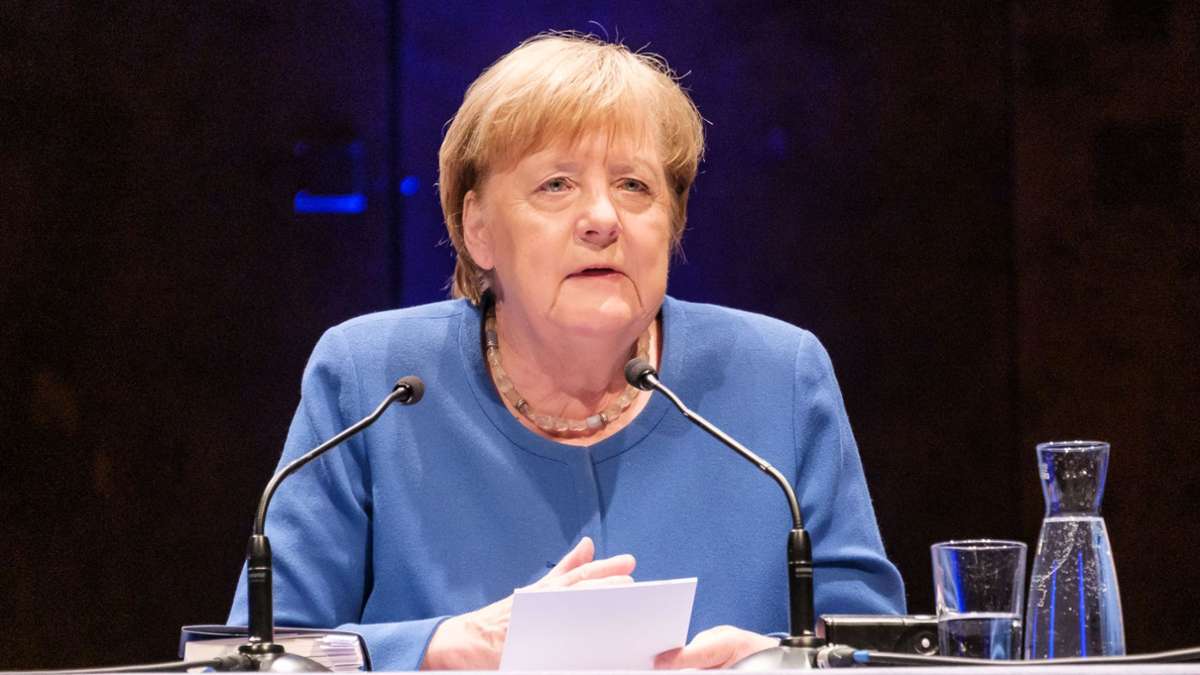 Angela Merkels Lesung in Stuttgart: Sie ist immer noch wie immer - Kultur