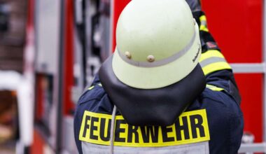 Brand in Filderstadt: Vier Menschen bei Feuer in Mehrfamilienhaus verletzt - Kreis