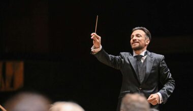 Cornelius Meister dirigiert: Von heiter bis stürmisch - Kultur