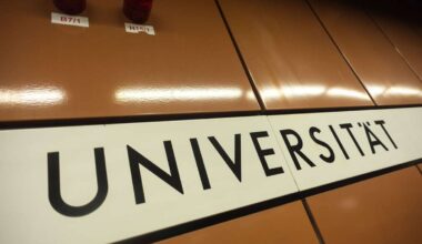 Haltestelle Universität: Zeugin verhindert Einbruch in Lagerraum in Stuttgart-Vaihingen