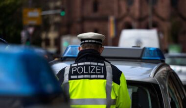 Stuttgart-West: 20-Jähriger randaliert – Zwei Polizeibeamte verletzt