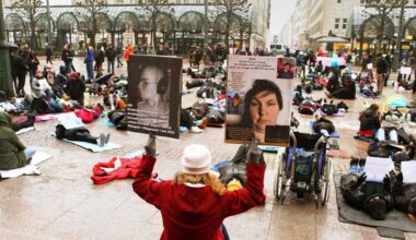 ME/CFS-Betroffene fordern mehr Therapie: Protest im Liegen