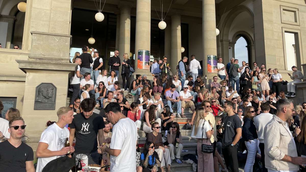 Feiern vor dem Stadtpalais: Erste Termine für Palais Après auf der Freitreppe stehen fest