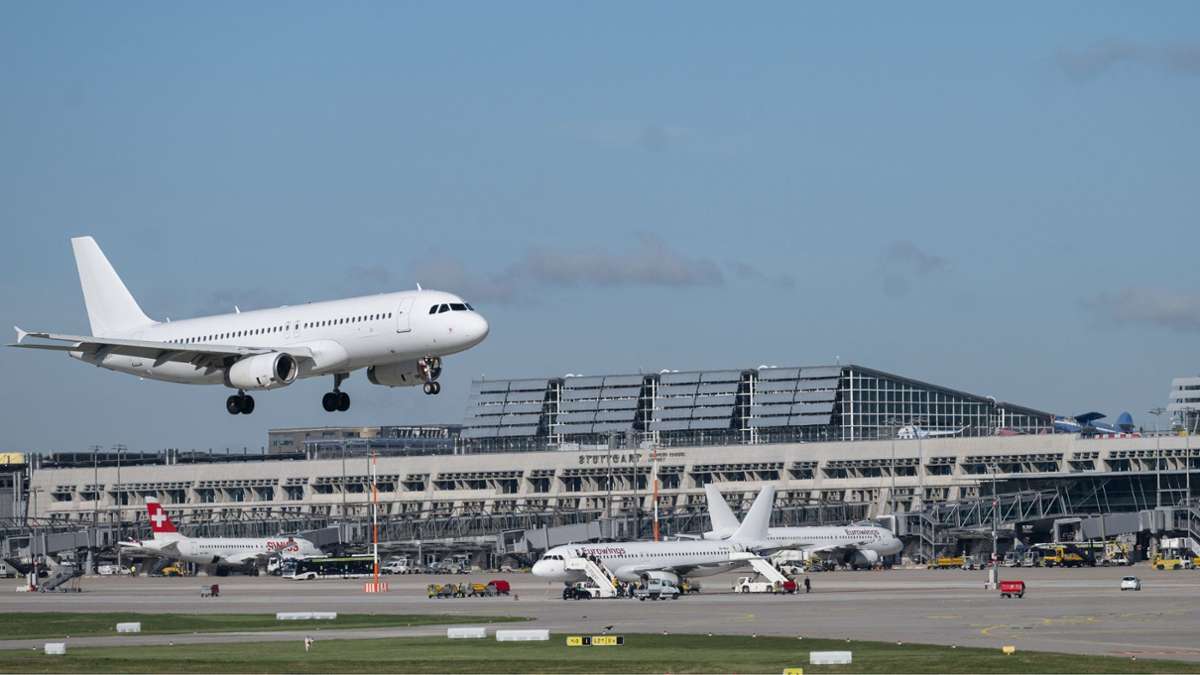 Durchstarter am Flughafen Stuttgart: Flugzeug muss Landeanflug wiederholen