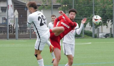 Fußball-Bezirksliga Stuttgart/Böblingen: Spitzenreiter-Dusel und der nächste Trainerwechsel