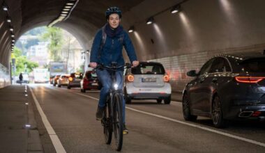 Mutter bittet Stadt Stuttgart um Hilfe: Radlerin fühlt sich im Schwabtunnel von Autos bedroht - Stuttgart