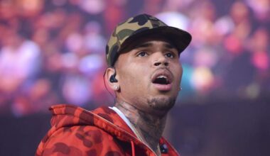Großbritannien: US-Sänger Chris Brown kommt auf Kaution frei