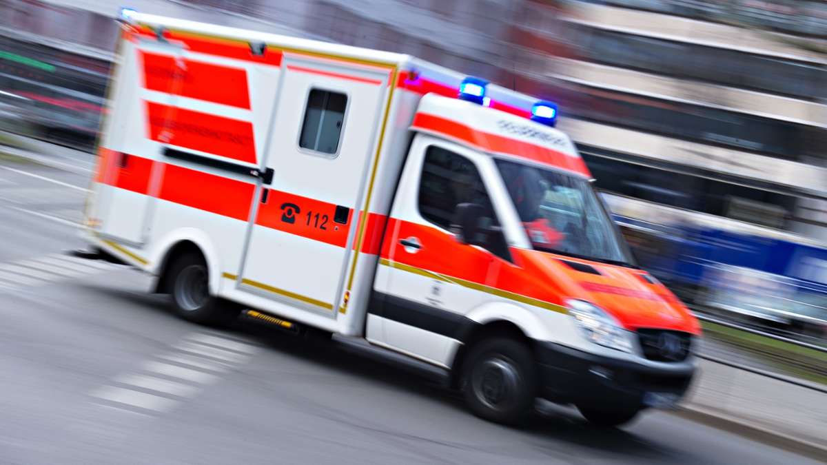 Unfall in Filderstadt: Vorfahrt genommen – Radfahrerin schwer verletzt - Kreis