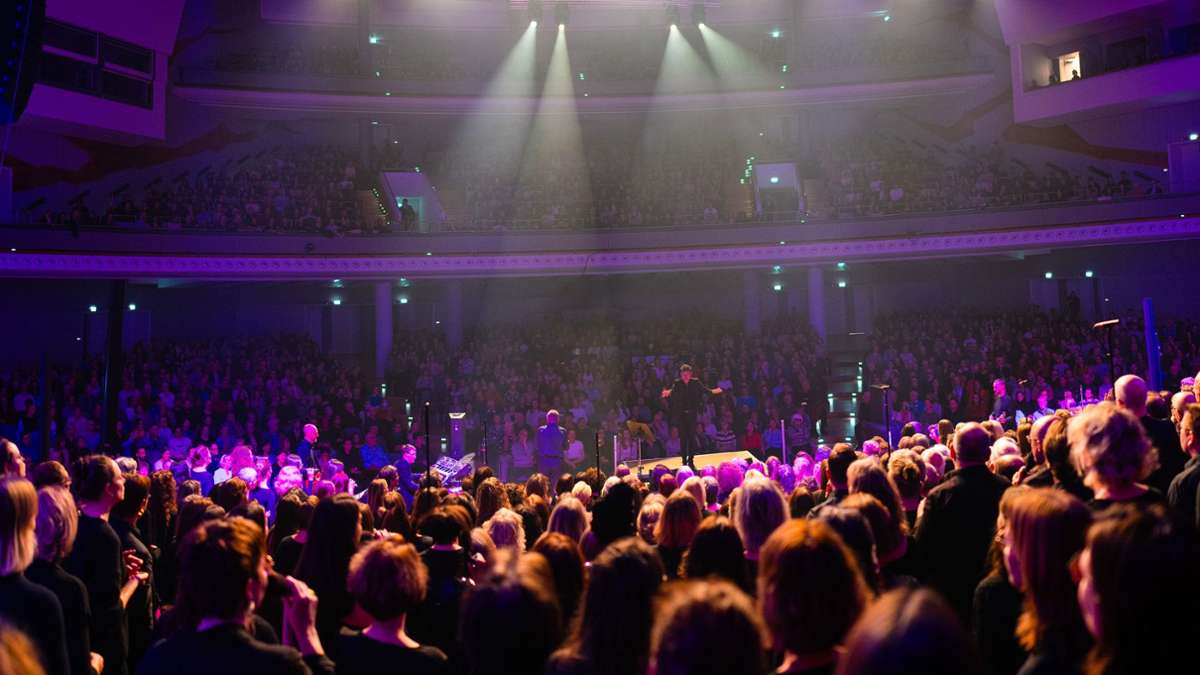 20 Jahre Gospel im Osten: Chortreffen fast wie an einem Kirchentag in Stuttgart - Stuttgart