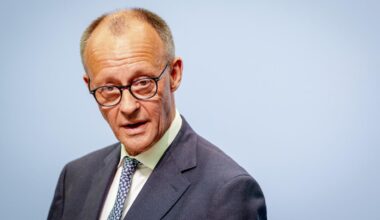 Bundeskanzler Merz sieht AfD-Verbotsverfahren "sehr skeptisch"