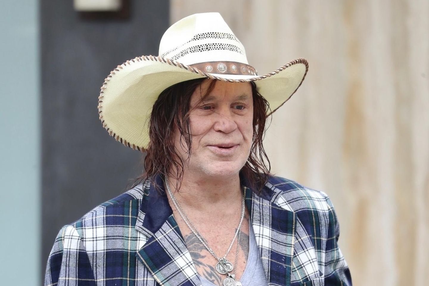 "Promi Big Brother": Montag geht es für Mickey Rourke in den Container