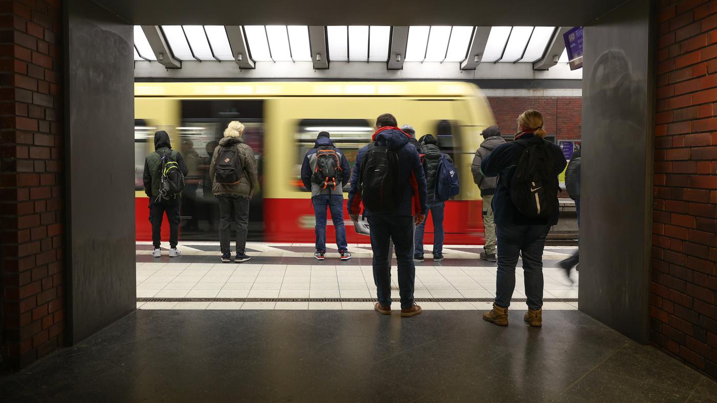 Berliner Verkehrsverwaltung kürzt weitere 51 Millionen Euro bei der S-Bahn