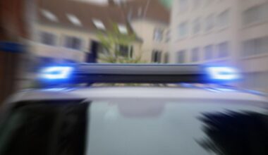 Niedersachsen: Bremen: Passant entdeckt Leiche im Auto