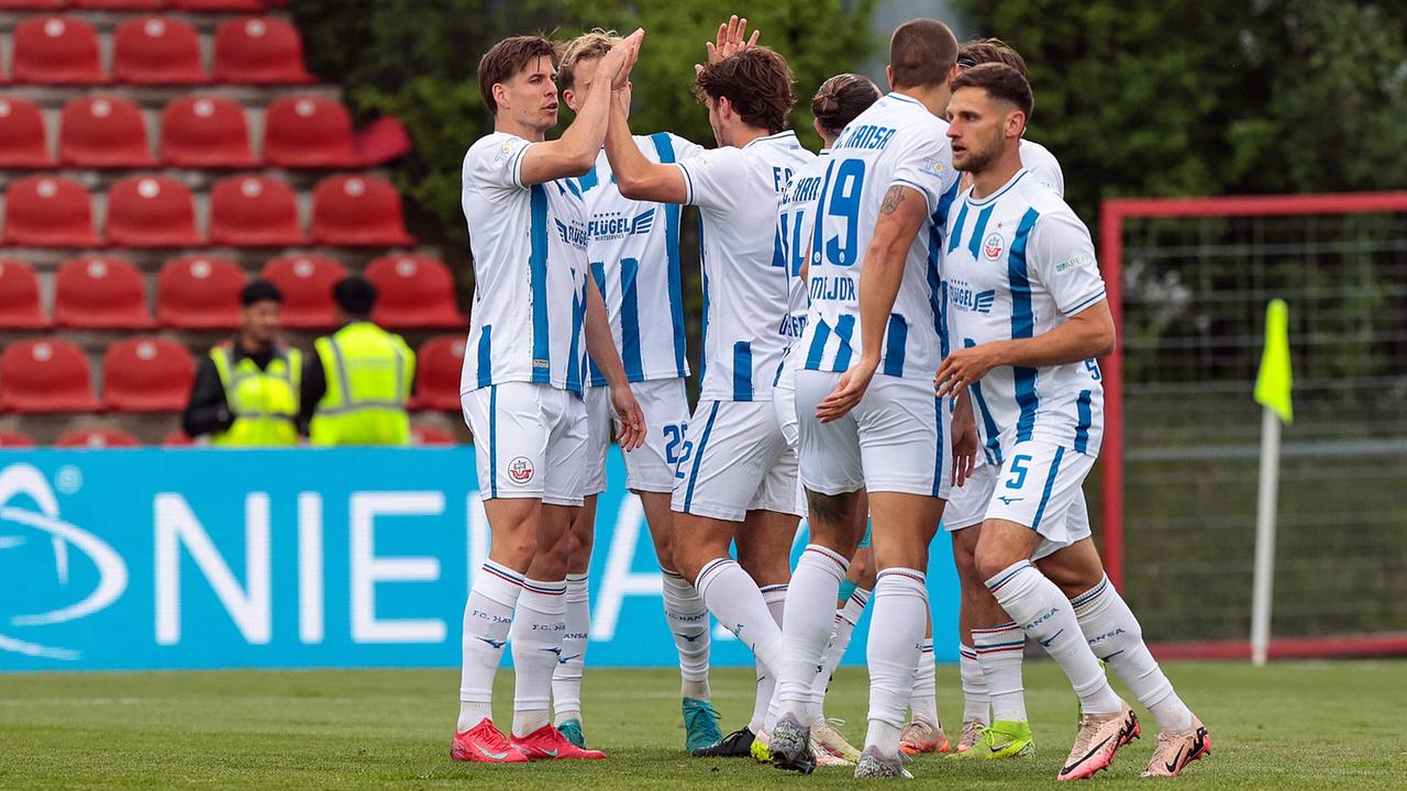 3. Liga: Hansa Rostock siegt in Unterhaching und darf vom Aufstieg träumen