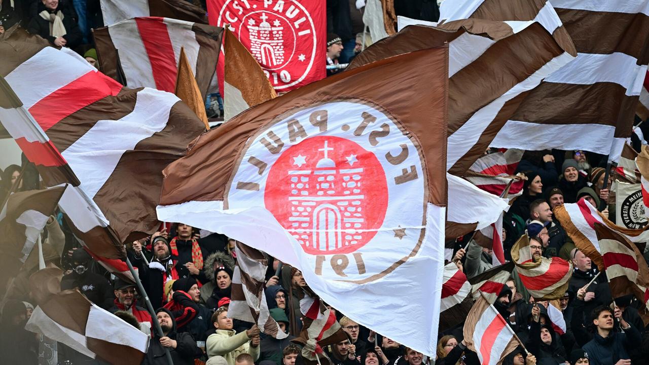 Hamburg: FC St. Pauli: Genossenschaft nimmt mehr als 29 Millionen Euro ein