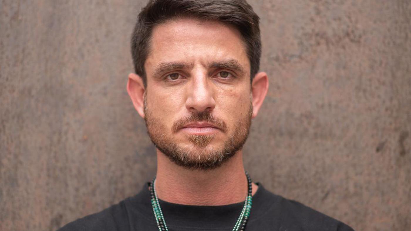 Der DJ Omri Sasi überlebte den 7. Oktober. Mit gemischten Gefühlen legt er nun in Berlin auf