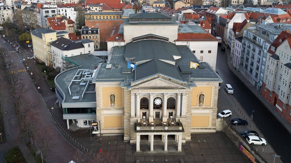 War es Sabotage? Polizei ermittelt nach Wasserschaden in Oper Halle weiter