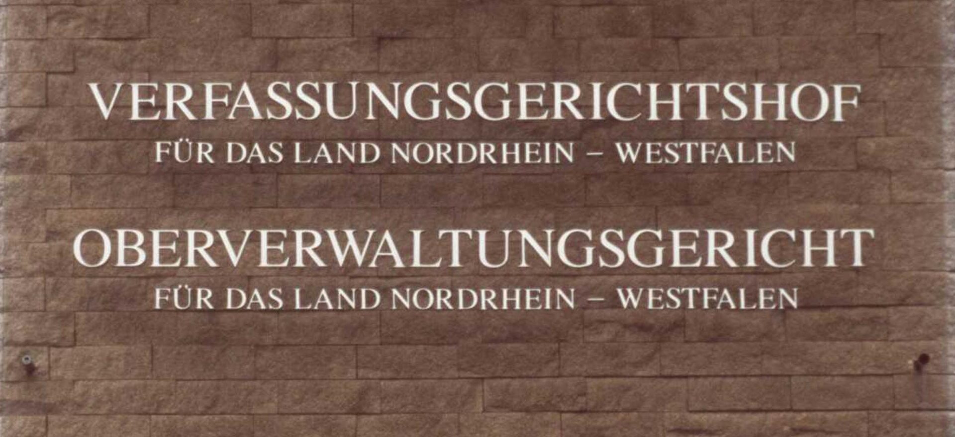 Gericht spricht AfD-Mitgliedern waffenrechtliche Erlaubnisse zu
