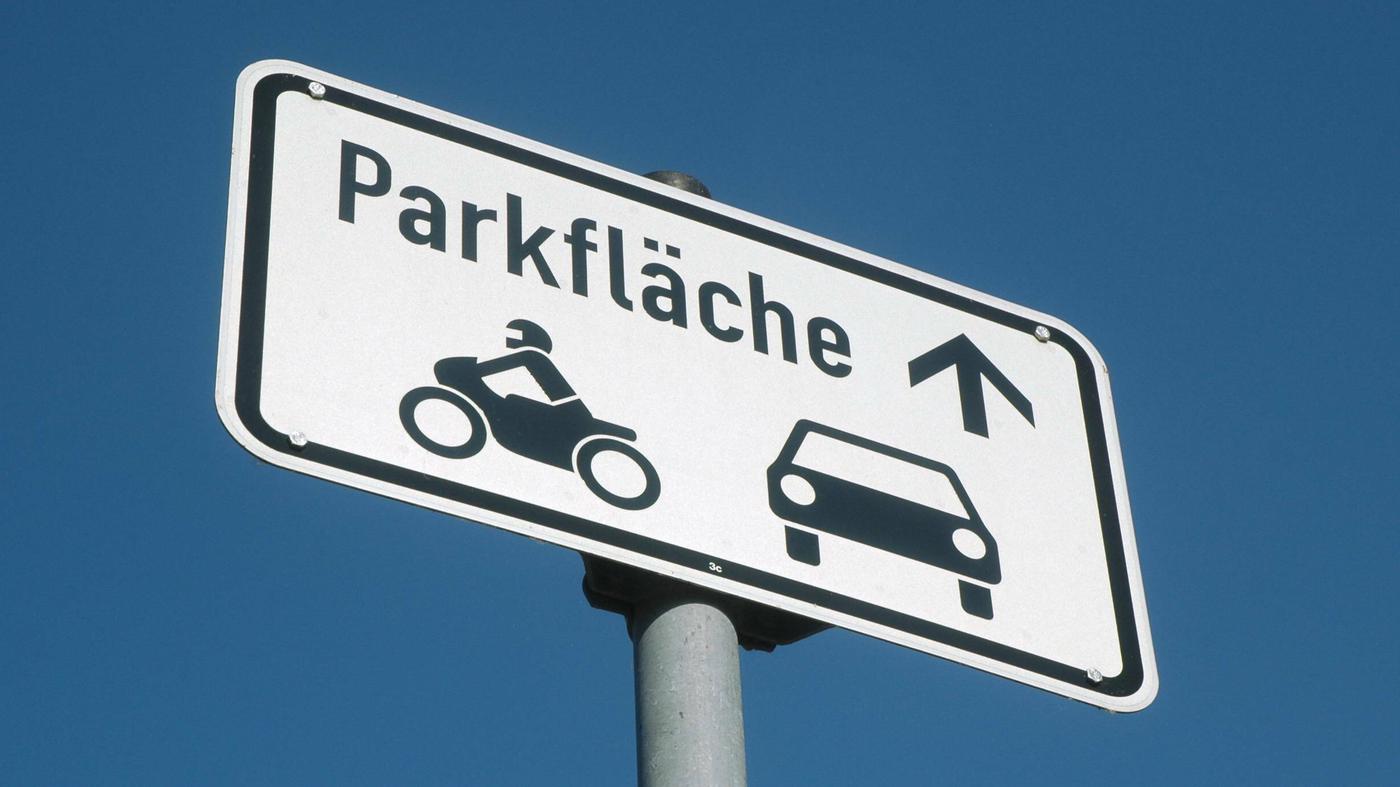 Schulparkplätze künftig kostenpflichtig: Lichtenrader Lehrpersonal „not amused“