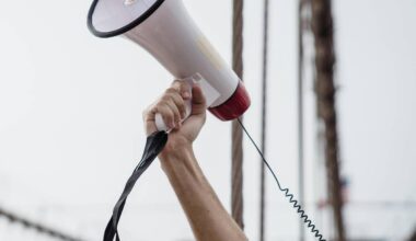 Mehrere hundert Menschen demonstrieren in Bonn