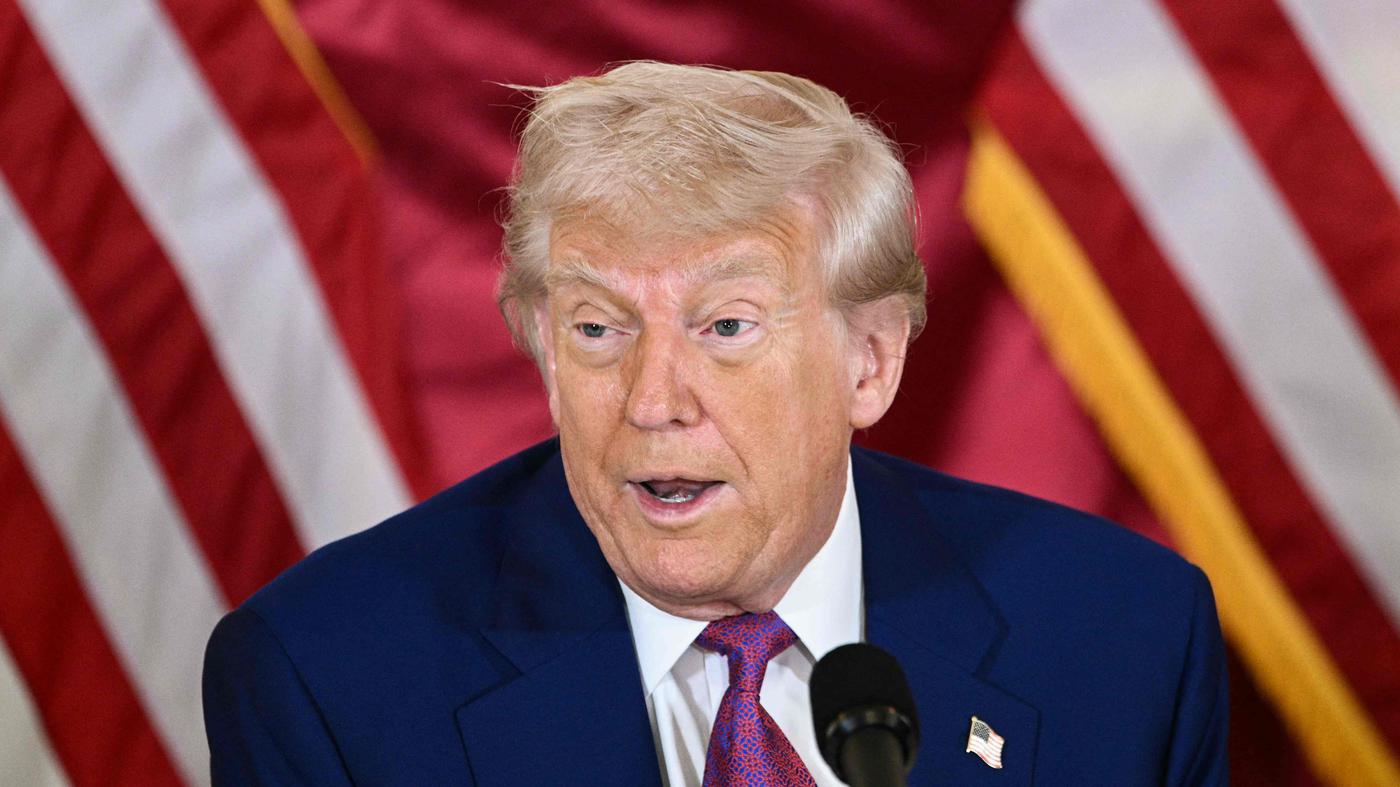 Trumps Augen werden schwer, immer schwerer...