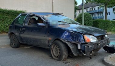 POL-DU: Neuenkamp: Auto überschlägt sich