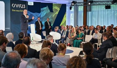 Brandenburg: Ostdeutsches Wirtschaftsforum: Weltwirtschaft am Scharmützelsee