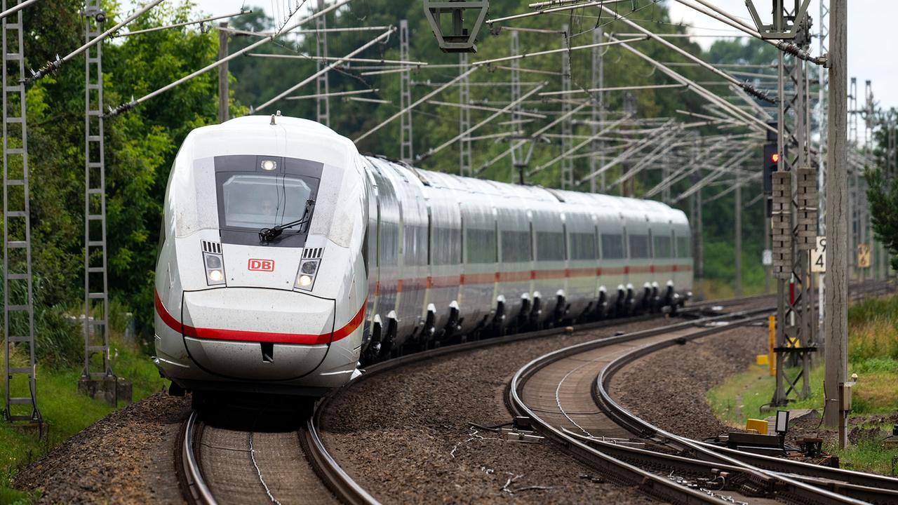 Brandenburg Berlin: Bahnverkehr zwischen Hamburg und Berlin am Wochenende eingeschränkt
