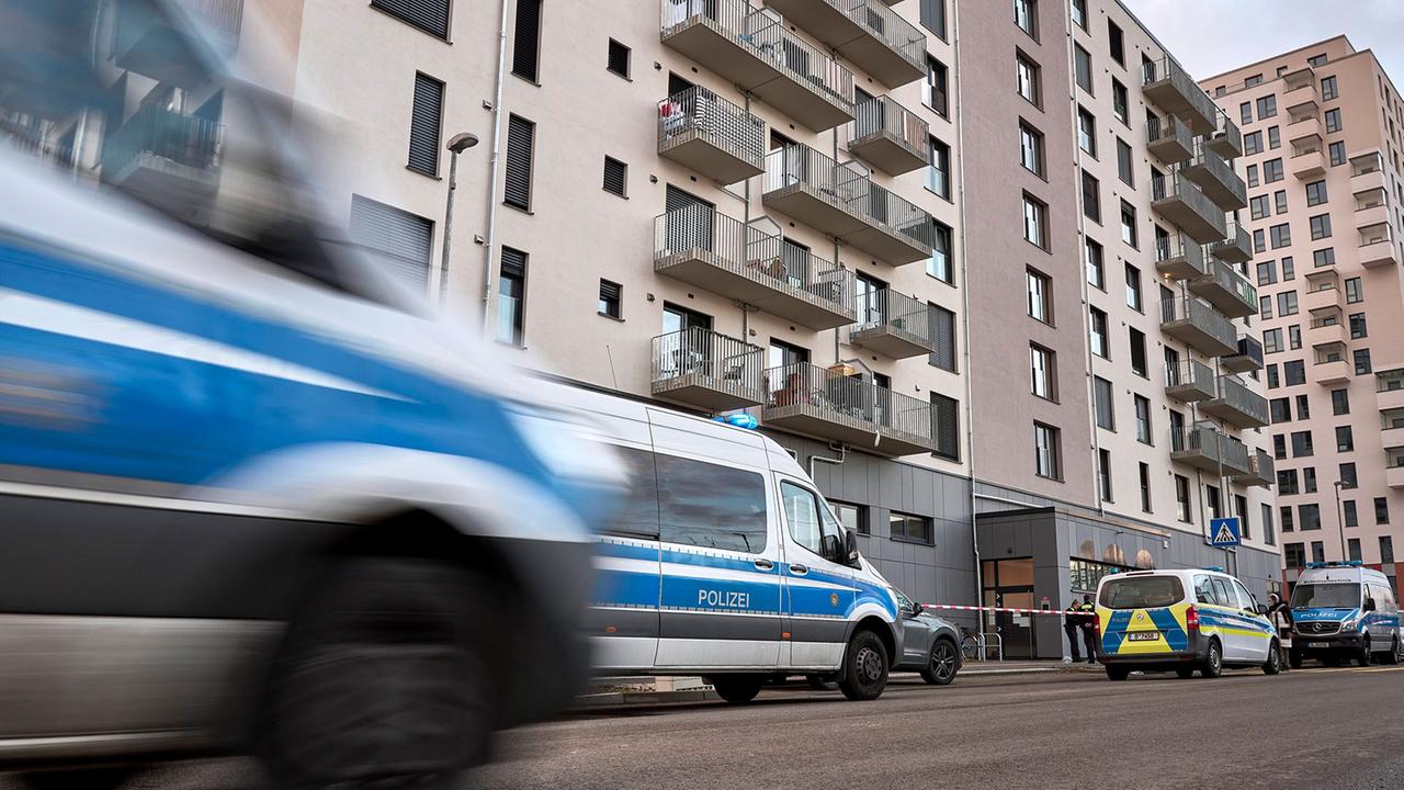 Berlin: Mutmaßlicher Femizid in Berlin-Marzahn: 29-Jähriger wegen Mordes an Lebenspartnerin angeklagt