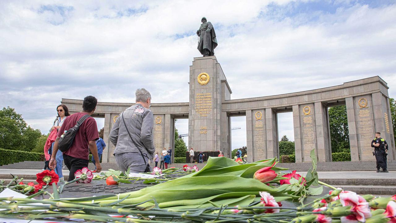 Berlin: Senat und Abgeordnetenhaus erinnern an Kriegsende vor 80 Jahren