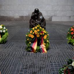 Gedenken in der neuen Wache in Berlin