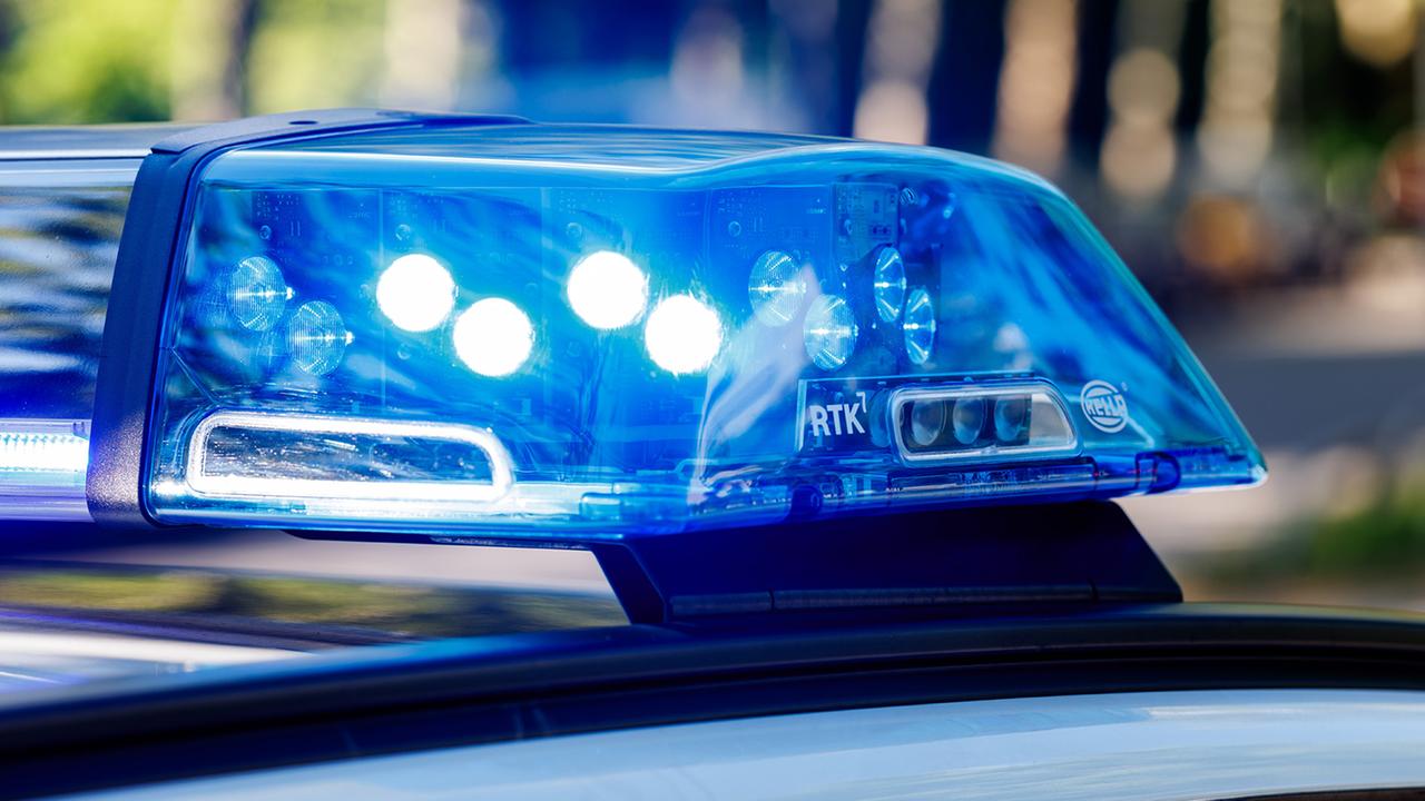 Brandenburg: Brennender Holzstapel: A15 in Cottbus nach Brand kurzzeitig voll gesperrt