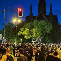 "Revolutionäre 1. Mai Demonstration" in Berlin. (Quelle: rbb/Simon Wenzel)