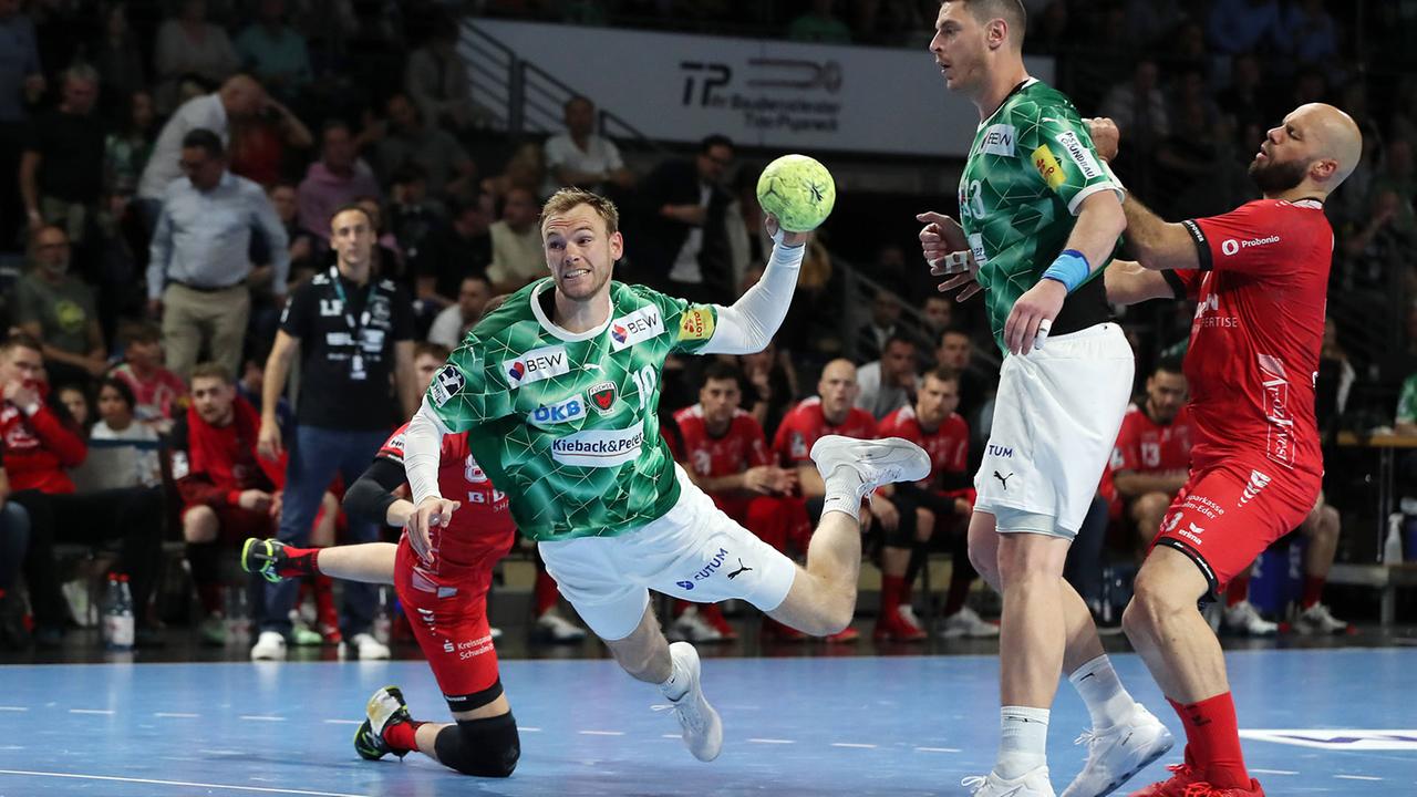 Sieg gegen Melsungen: Handball - Füchse gewinnen Topspiel und träumen vom Titel