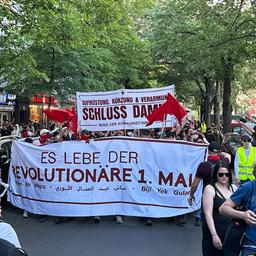 "Revolutionäre 1. Mai Demonstration" in Berlin. (Quelle: rbb/Simon Wenzel)