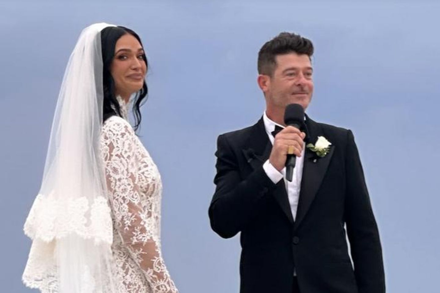 Robin Thicke und April Love Geary geben sich das Ja Wort.