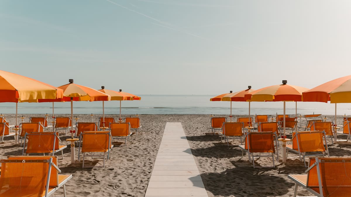 Adria, Italien: Frau wird am Strand von Planierraupe erfasst und stirbt