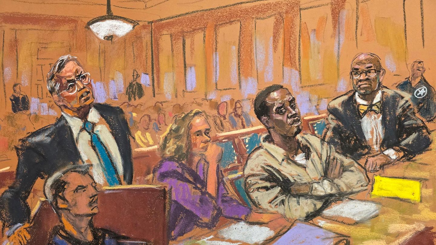In dieser Skizze des Gerichtssaals im November 2024 spricht Sean "P.Diddy" Combs Anwalt Marc Agnifolo am Podium