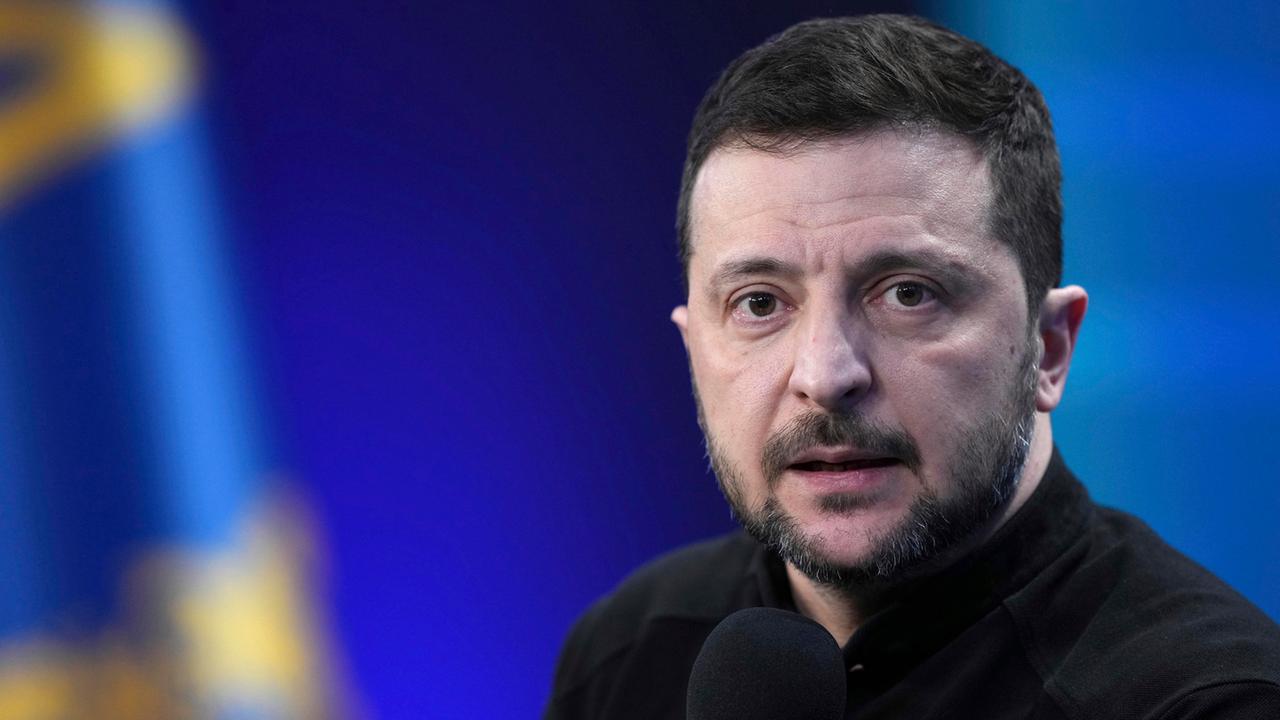 Ukraine-Liveblog: ++ Selenskyj zu Gesprächen in Prag ++