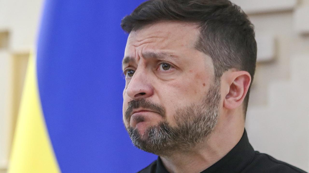Ukraine-Liveblog: ++ Selenskyj lehnt Truppenabzug ab ++