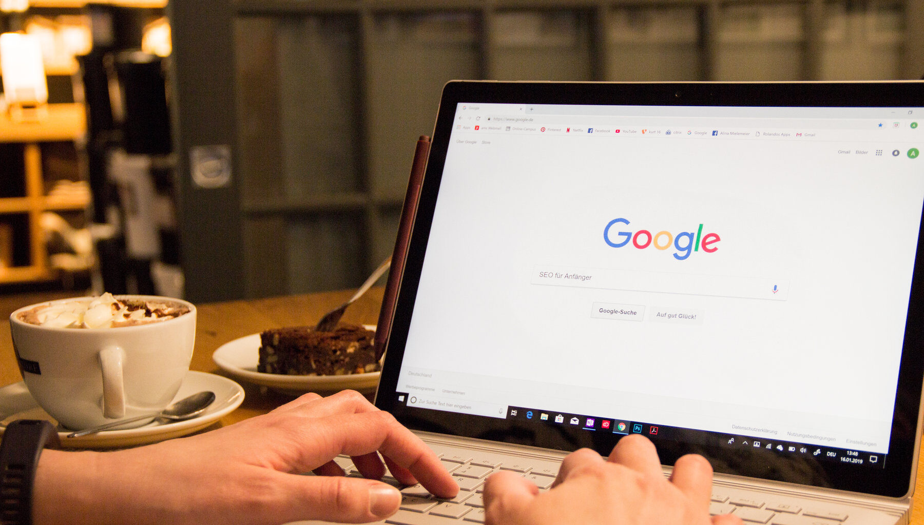 KI-Antworten ergänzen die klassischen Linklisten bei Google