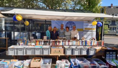 Muttertag ist Büchertag - Soroptimistinnen auf dem Langenberger Büchermarkt