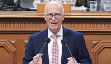 Tschentscher verspricht viel – doch der Opposition ist es zu wenig