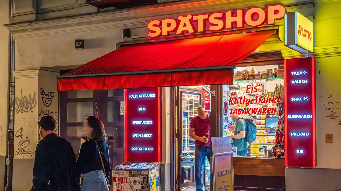 18-Jähriger überfällt Berliner Späti, sticht zu und kündigt Anschläge an
