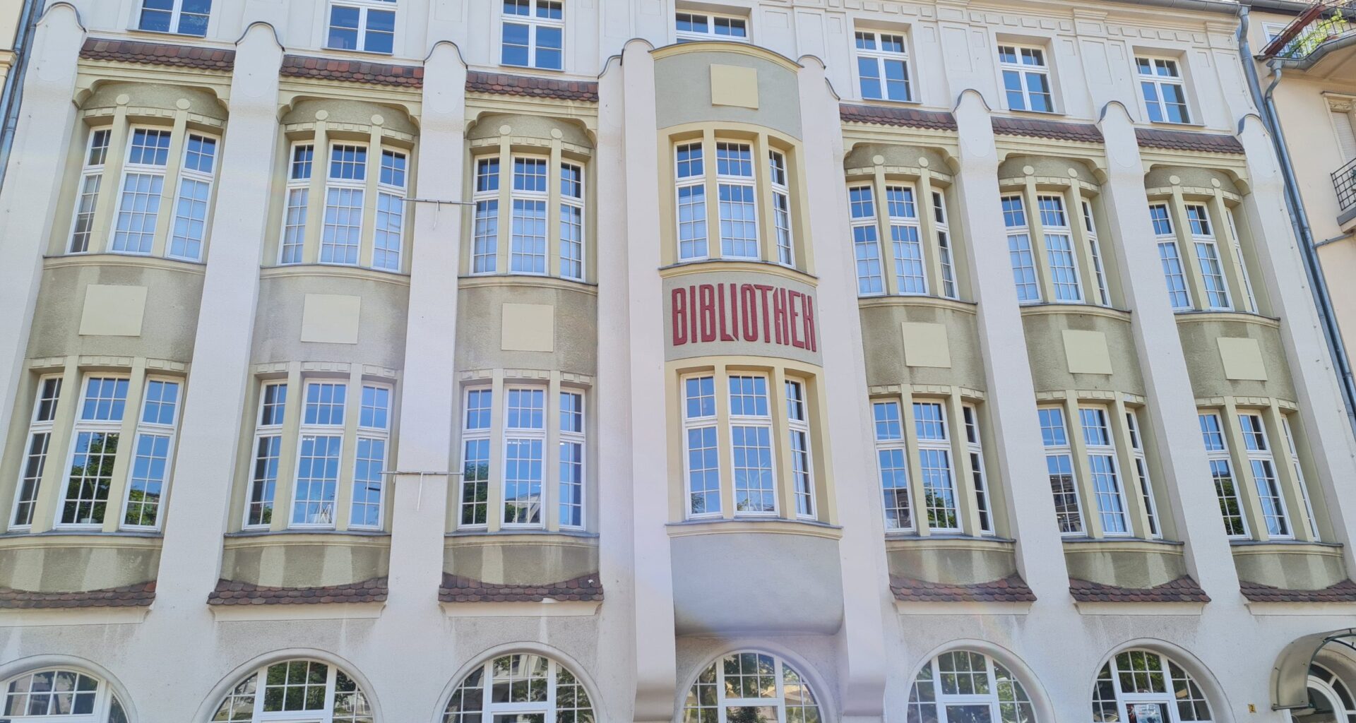 Stadtbibliothek Halle lädt zu „Speeddating zur Urlaubslektüre“ ein