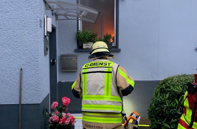 FW-GLA: Brennende Spülmaschine auf der Strickholtstraße - Feuerwehr verhindert ...