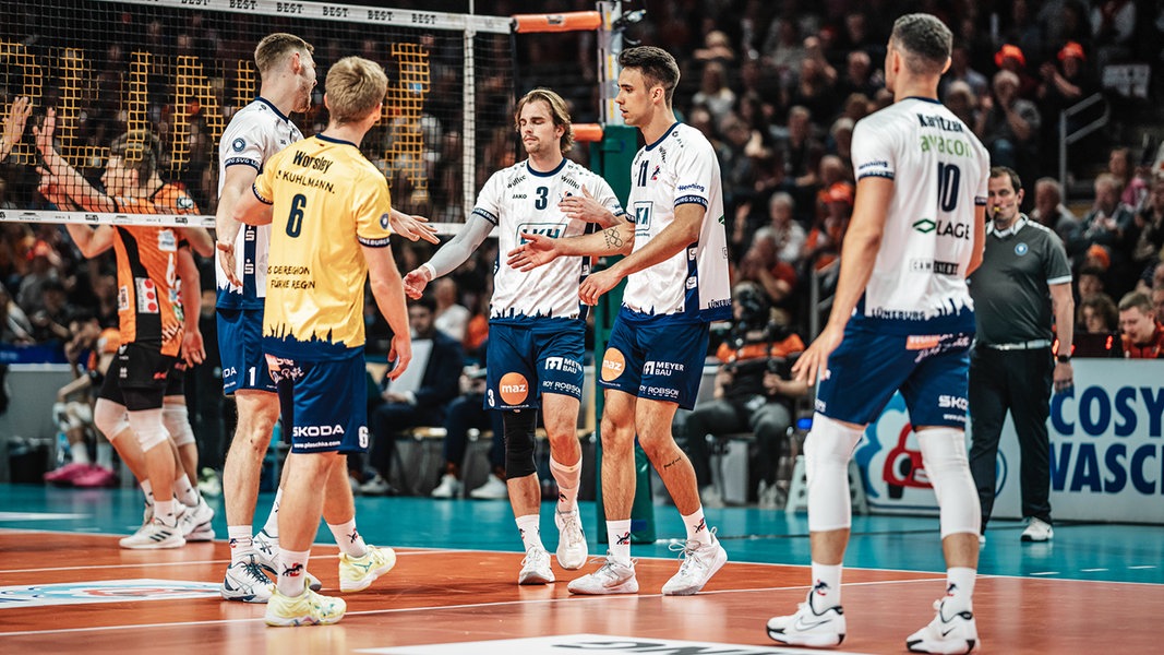 SVG Lüneburg chancenlos - Berlin Volleys erneut Volleyball-Meister | NDR.de - Sport
