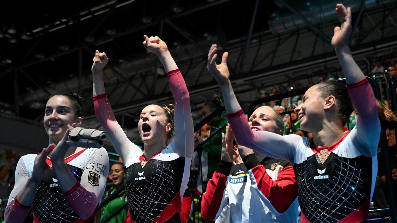 Turn-EM in Leipzig: Deutsche Turnerinnen holen Silber bei Heim-EM
